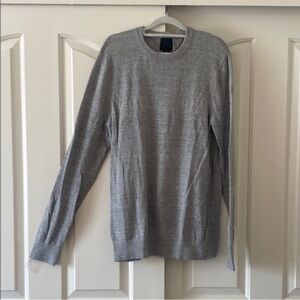 H&M Heather Gray Knit Top. Size M